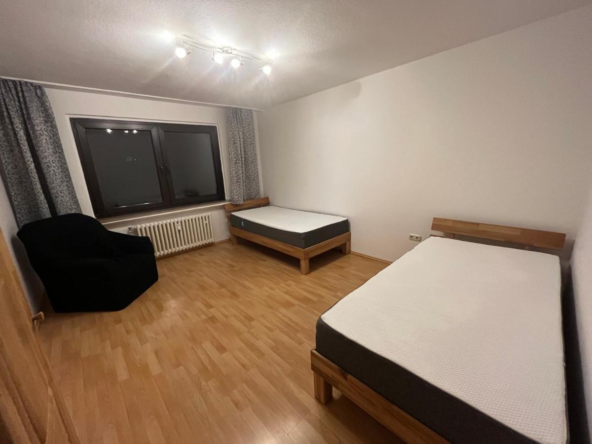 Zimmer Fuer Monteure, Handwerker Oder Reisende Essen Esterno foto